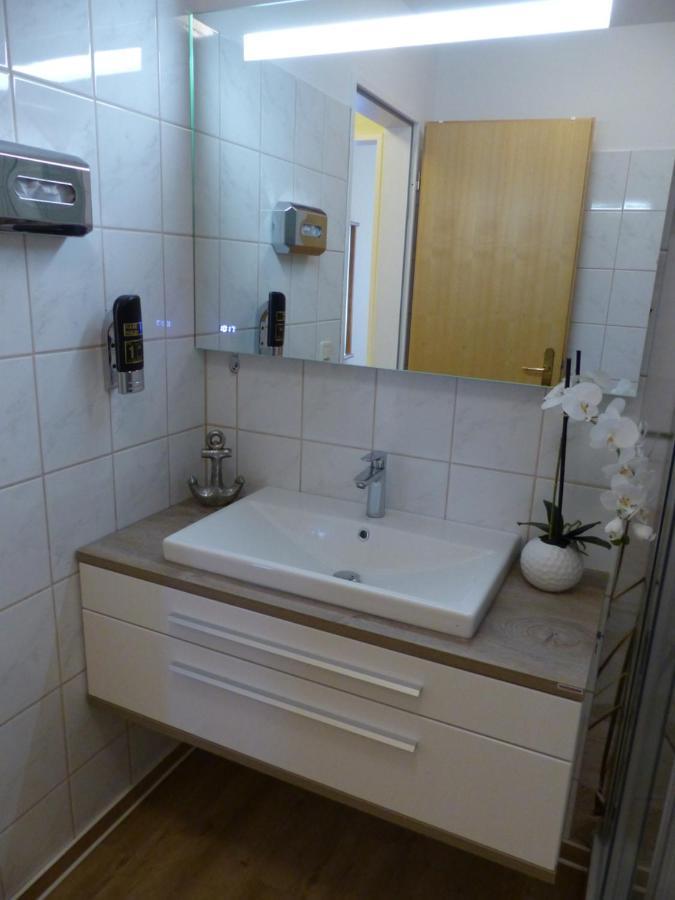 Ferienwohnung 12 - Seewald Haus Huehnergott Sellin  Esterno foto
